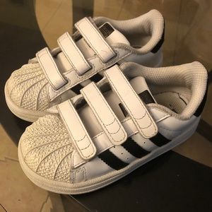 Adidas superstar